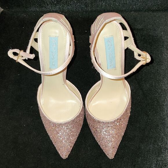 BETSEY JOHNSON HEELS - Picture 1 of 7